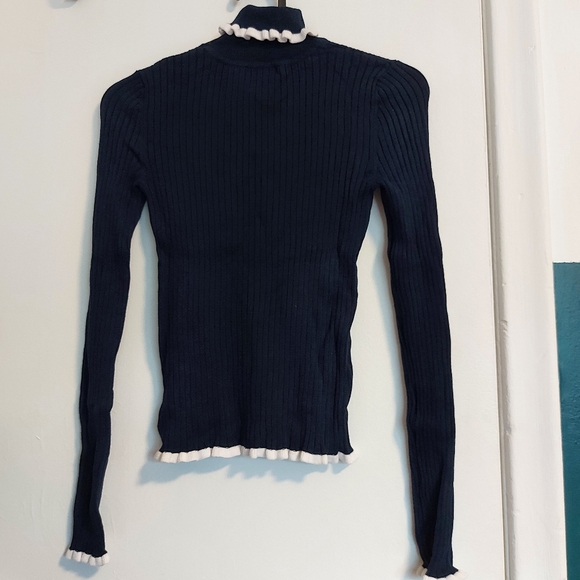 🌱 NWOT Forever 21 Turtleneck - Picture 4 of 4